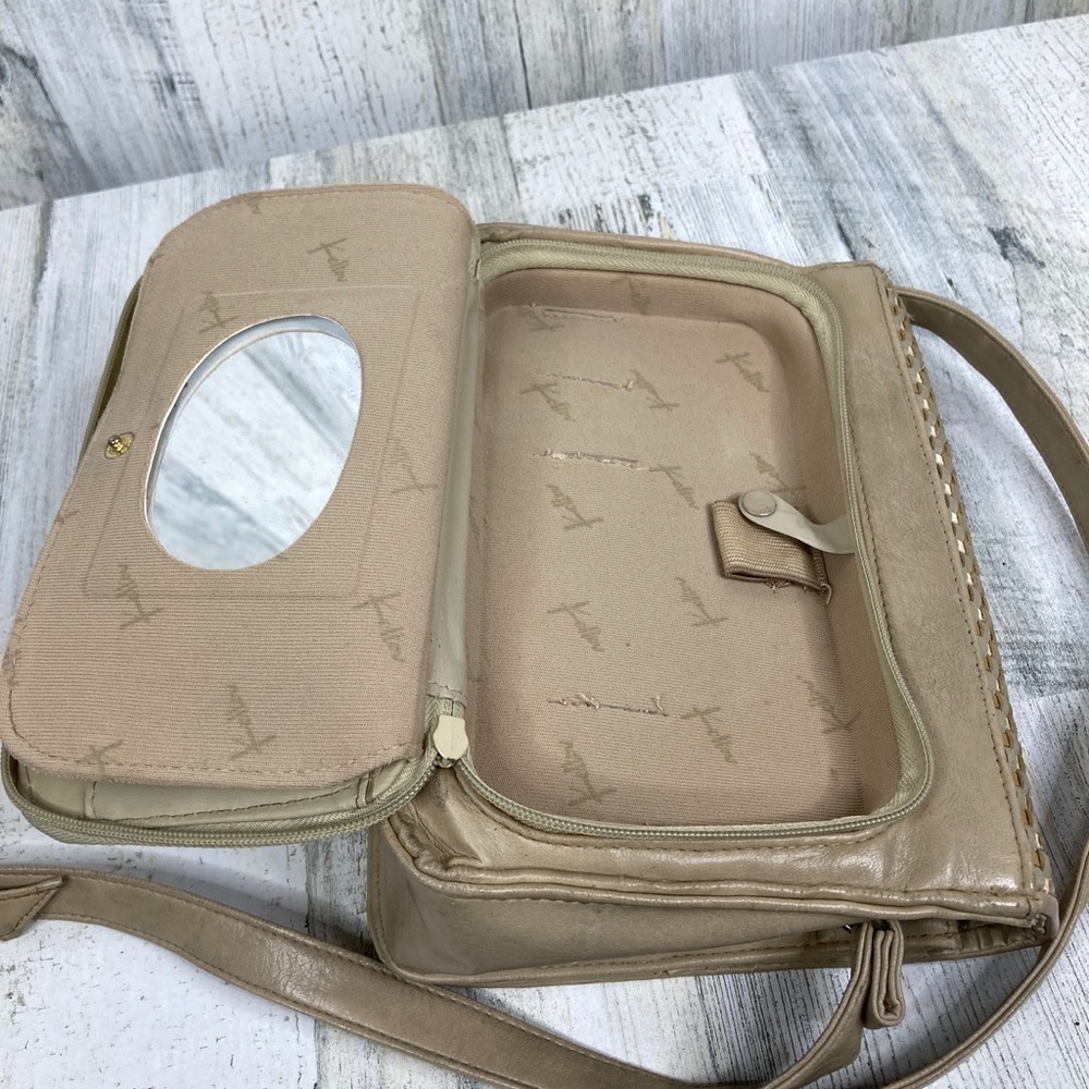 Vintage leather basketweave crossbody organizer - Picture 4 of 10